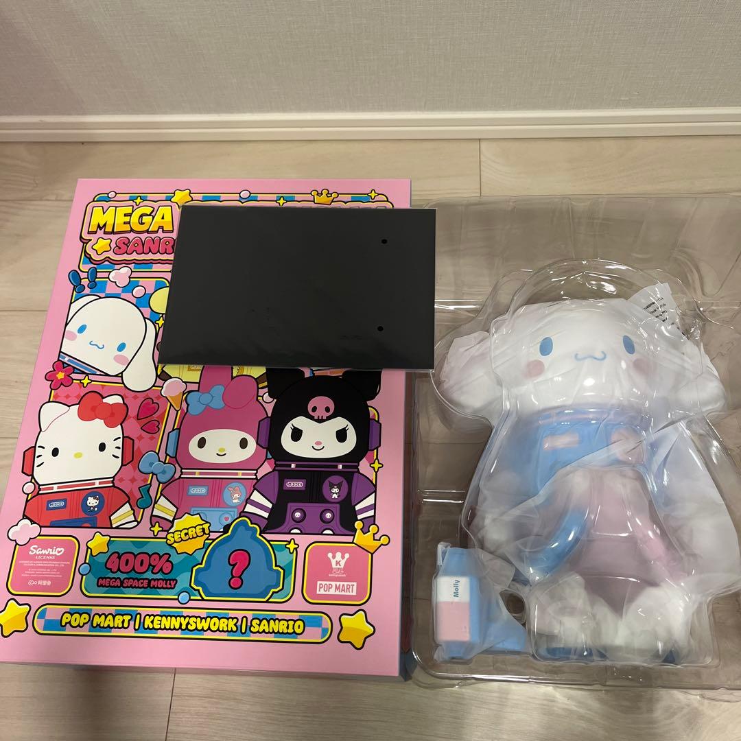 POPMART♡MEGA SPACE MOLLY 400% サンリオ シナモン