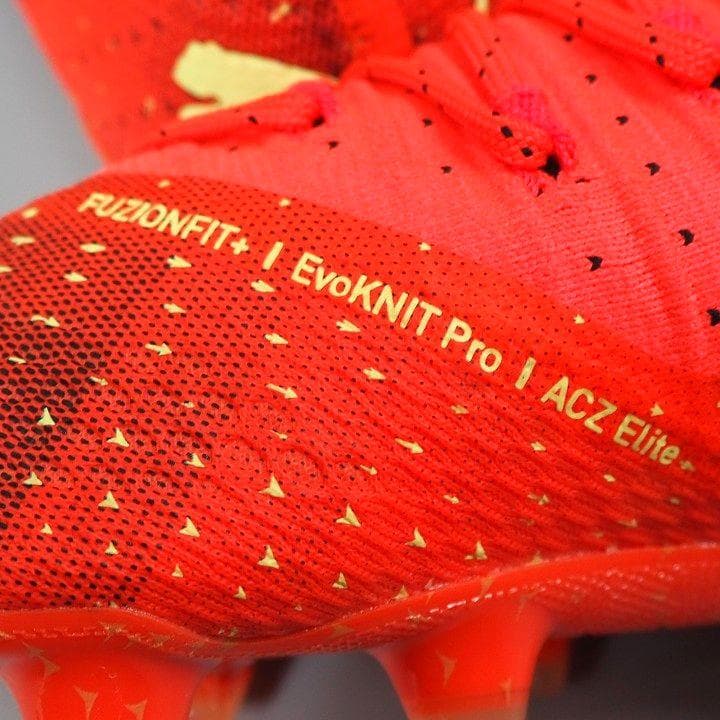 新品 プーマ フューチャー Z 1.4 FG/AG トップモデル スパイク 25