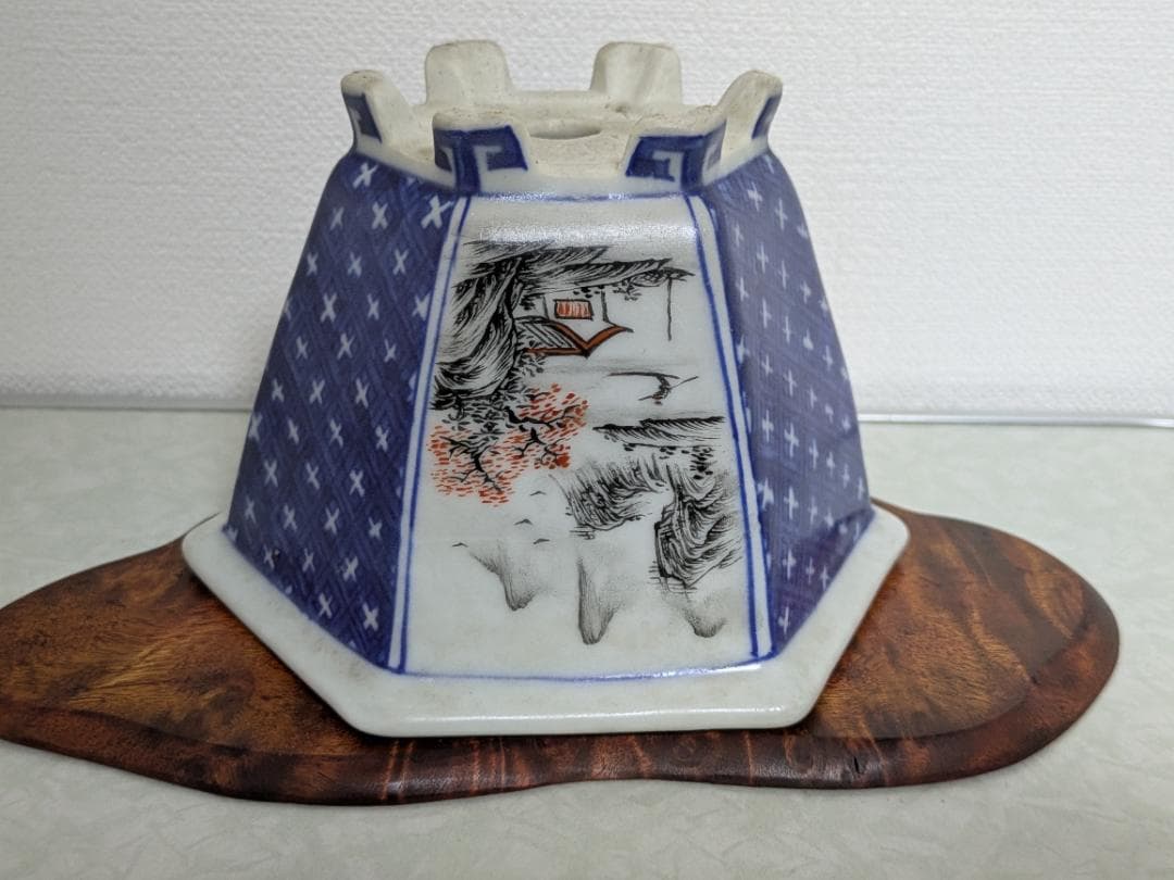 青絵柿山水図六角盆栽鉢／蘭鉢　落款有/作者年代不明　幅12㎝×高8.3㎝