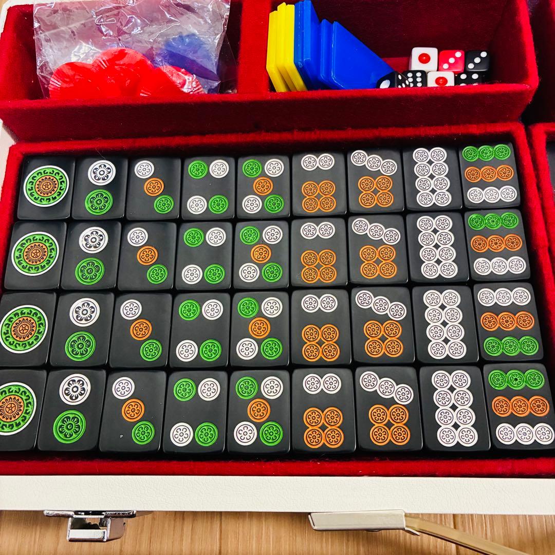 【希少】麻雀牌 オールブラック オーロラ ダイヤ 黒牌　背黒