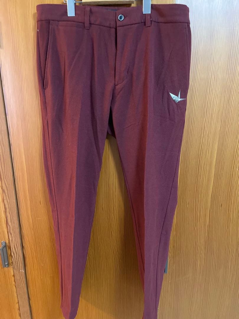 1PIU1UGUALE3バーガンディ 折り鶴刺繍 パンツ