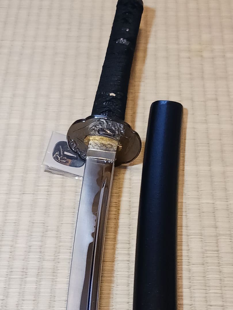 模造刀、新撰組.永倉新八愛刀(播州手柄山氏繁)写し 一貫巻拵、鐔.燻し銀鯉滝登り