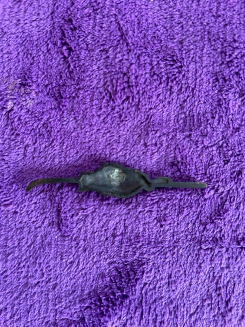 目貫 （兜モチーフ・軍配） 日本刀 刀装具 骨董 アンティーク