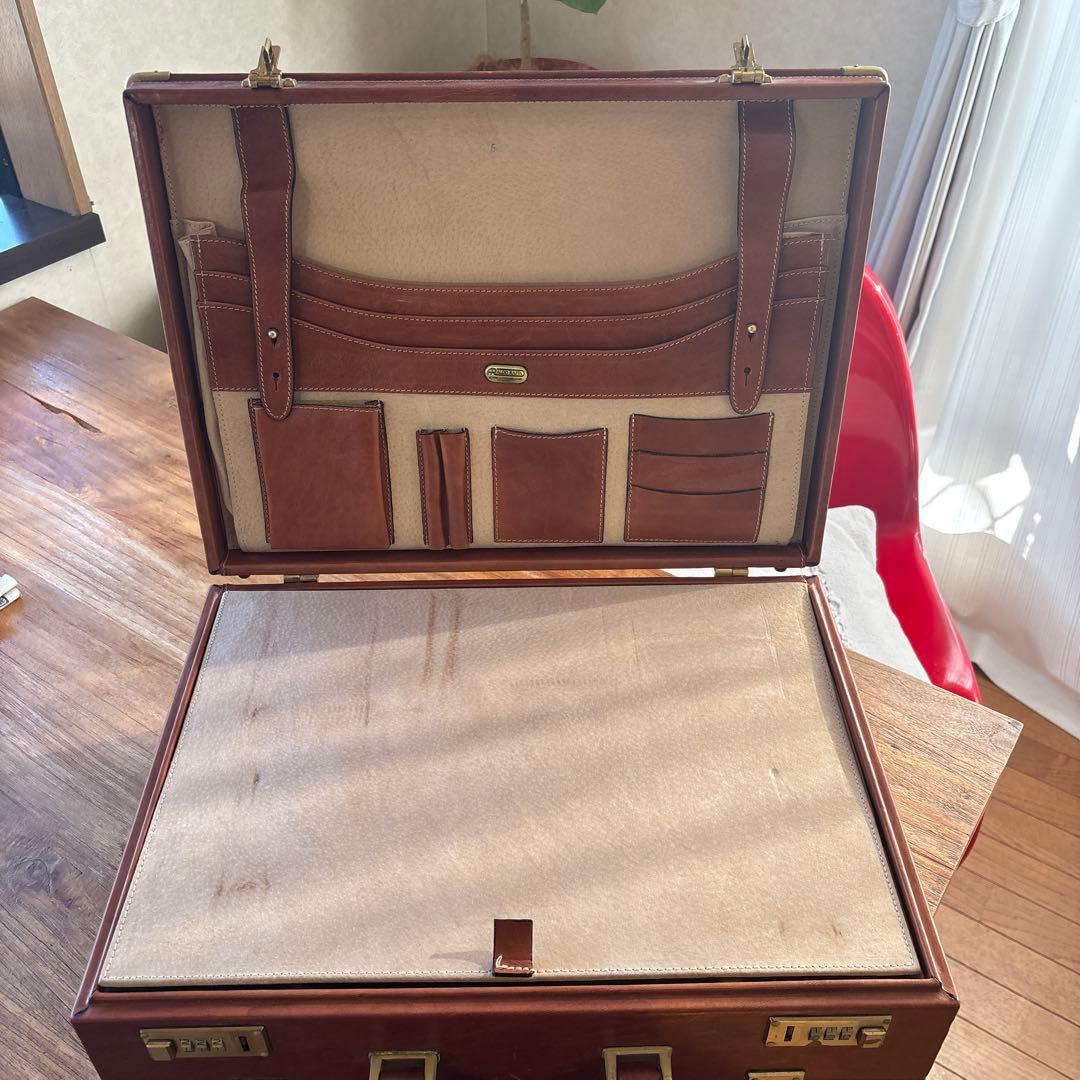 味わいのあるRALDO RAFFAレザーアタッシュケース イタリア製