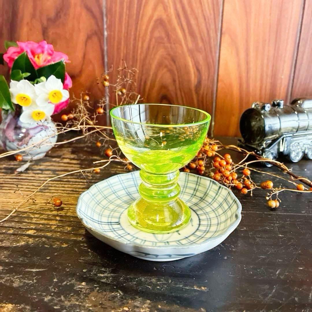 骨董　時代ガラス　希少カナリアイエロー　二重玉ステム　盃　酒器　ウラン１客限り