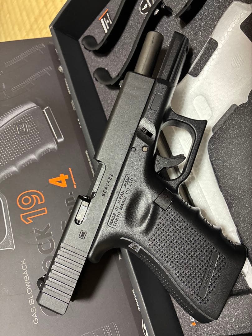 東京マルイ　G19gen4 ガスブローバックガン