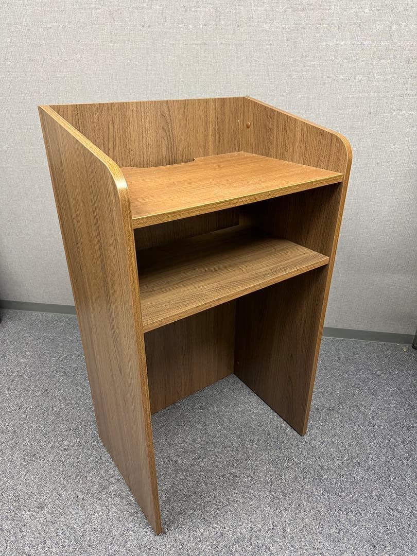 演説台　ブラウン