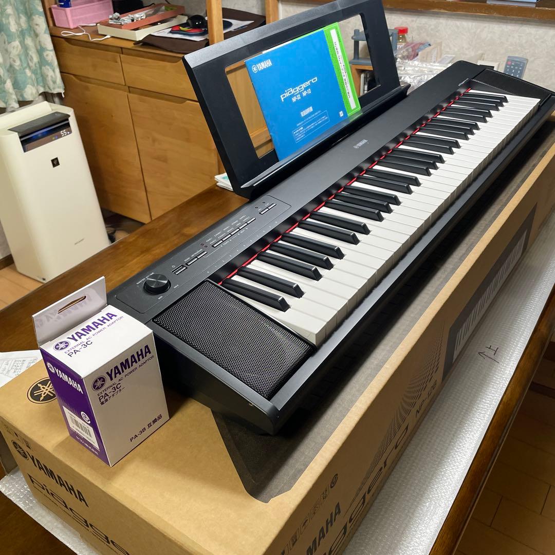 ヤマハ YAMAHA 電子キーボード piaggero ブラック NP-12B