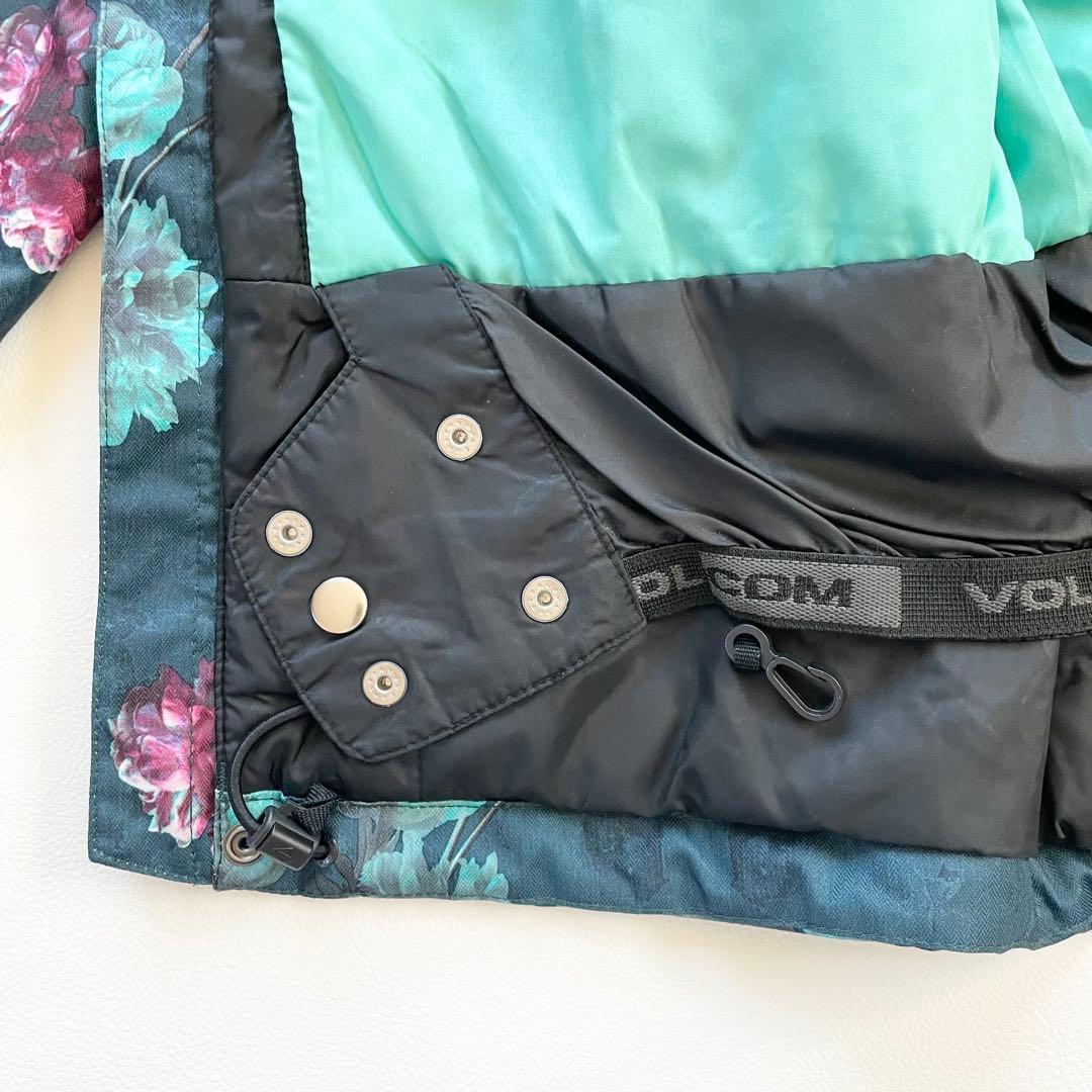 4439【極美品】ボルコム スノボウェア ジャケット 花柄 総柄 レディース