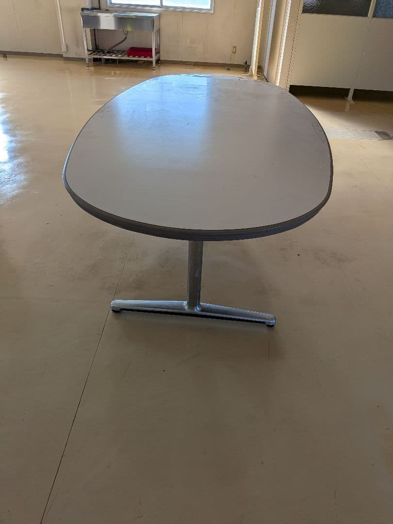 OKAMURA　楕円形オフィス会議テーブル