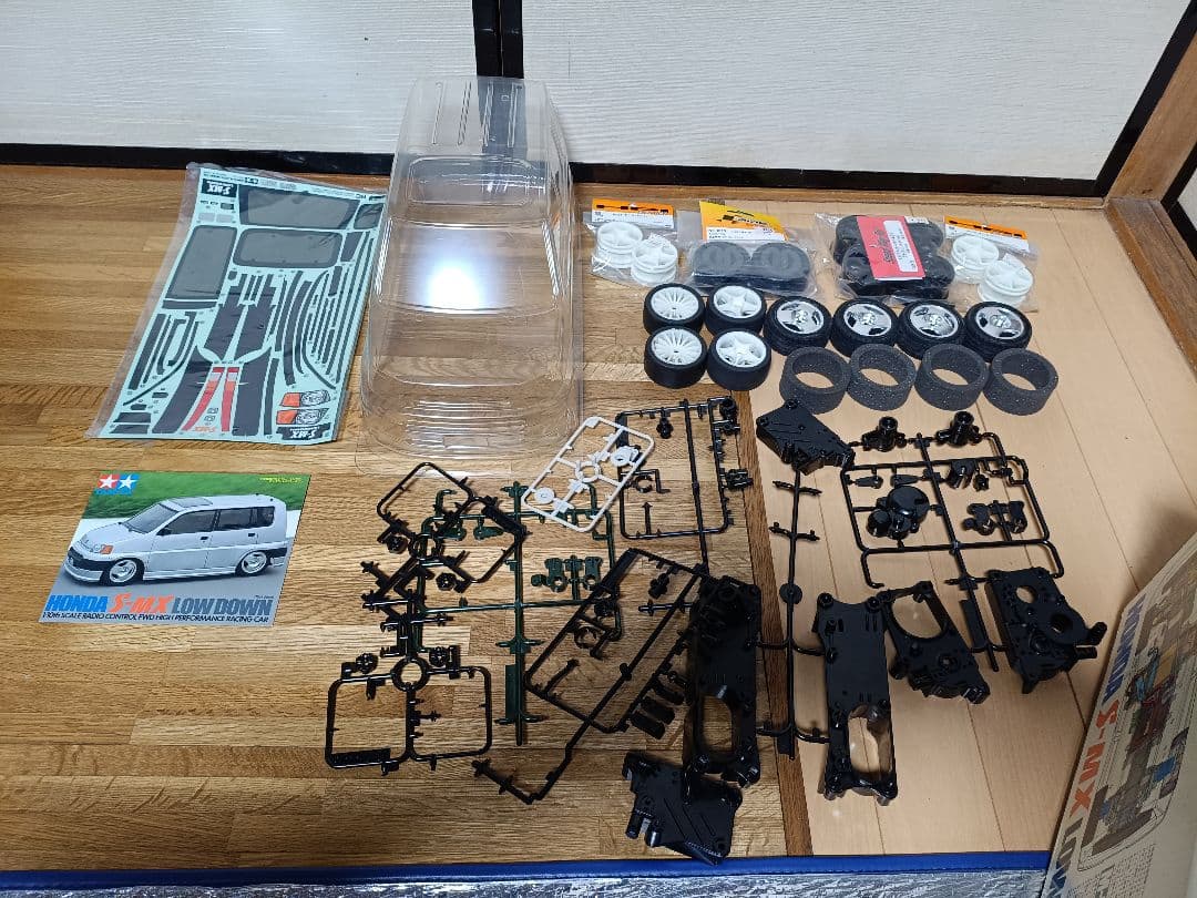 当時物！タミヤ TAMIYA 未塗装 S-MX ボディ M01シャーシセット