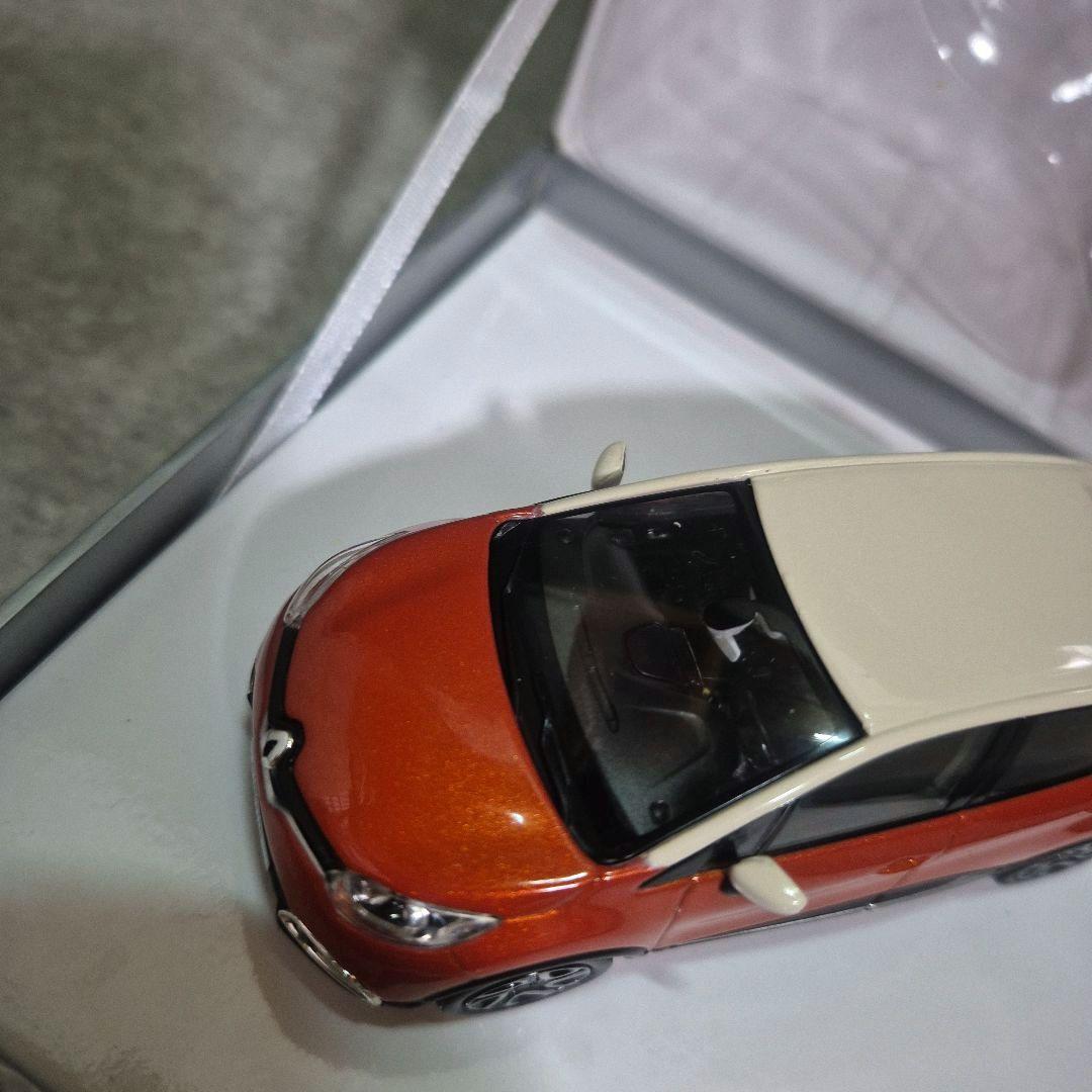 限定品　NOREV ルノー キャプチャー Renault　Captur 1/43