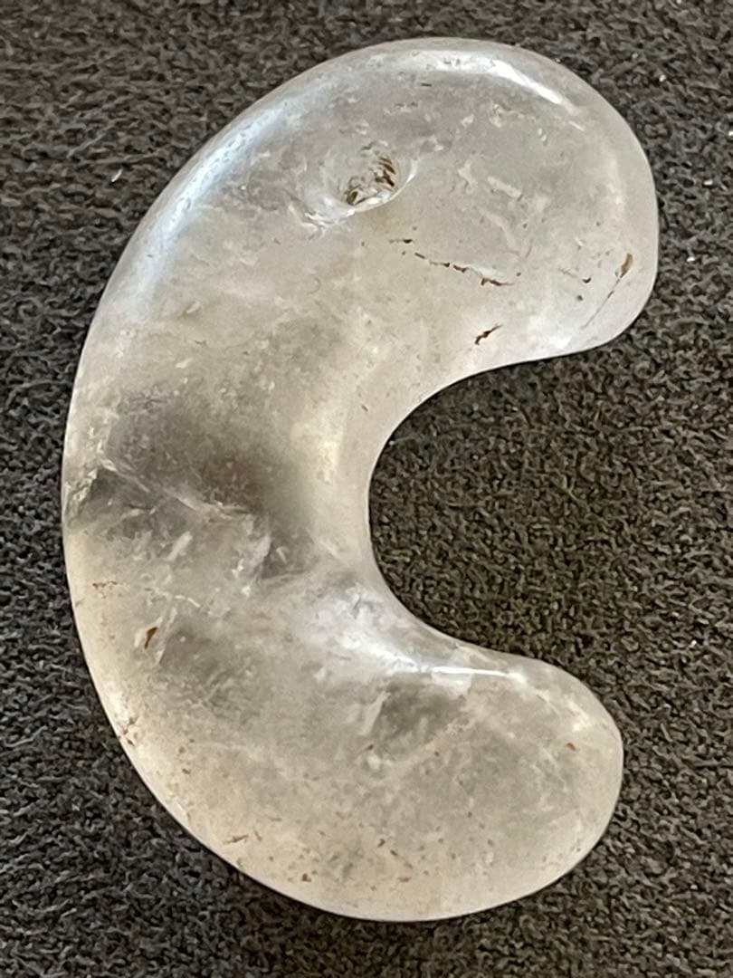 古墳時代　水晶製勾玉　出土品