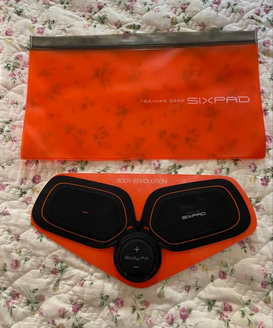 再値下げ【極美品】SIXPAD アブズボディセット2 取説あり　充電式アプリ対応
