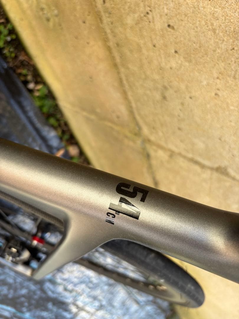 カーボンフレーム ディスクブレーキ ロードバイク