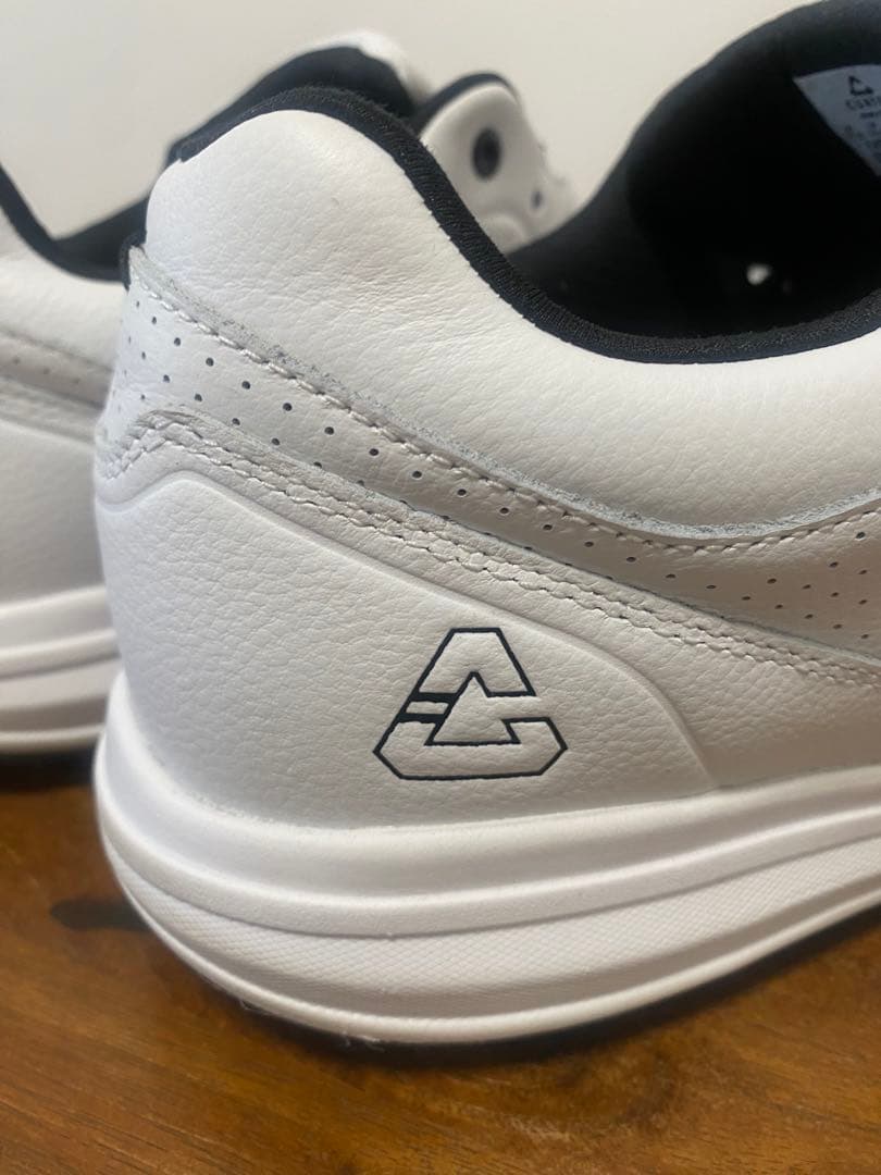 TravisMathew　クウェーター ゴルフシューズ　スパイクレス　29.5