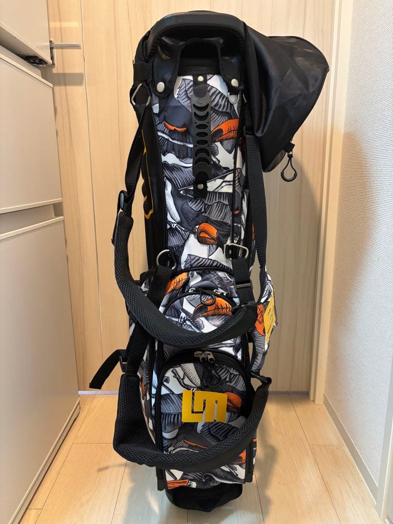 【超美品】ラウドマウス キャディバッグ 8.5型 軽量モデル LM-CB0010