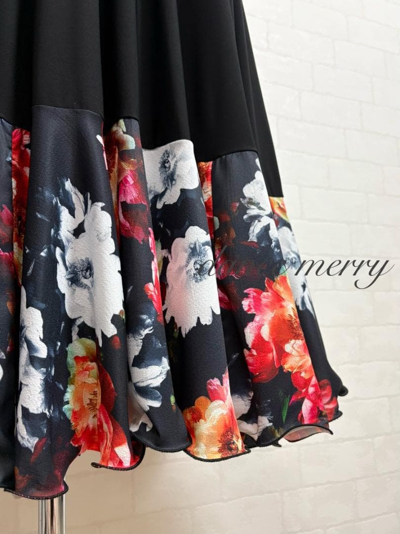 ＊新品　社交ダンス　スカート　黒　赤　白　タンゴ　レッスン　パーティ　8243