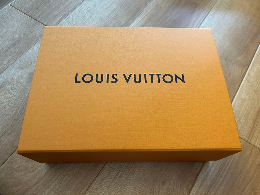 Louis Vuitton ハイビスカスデザインビーチタオル