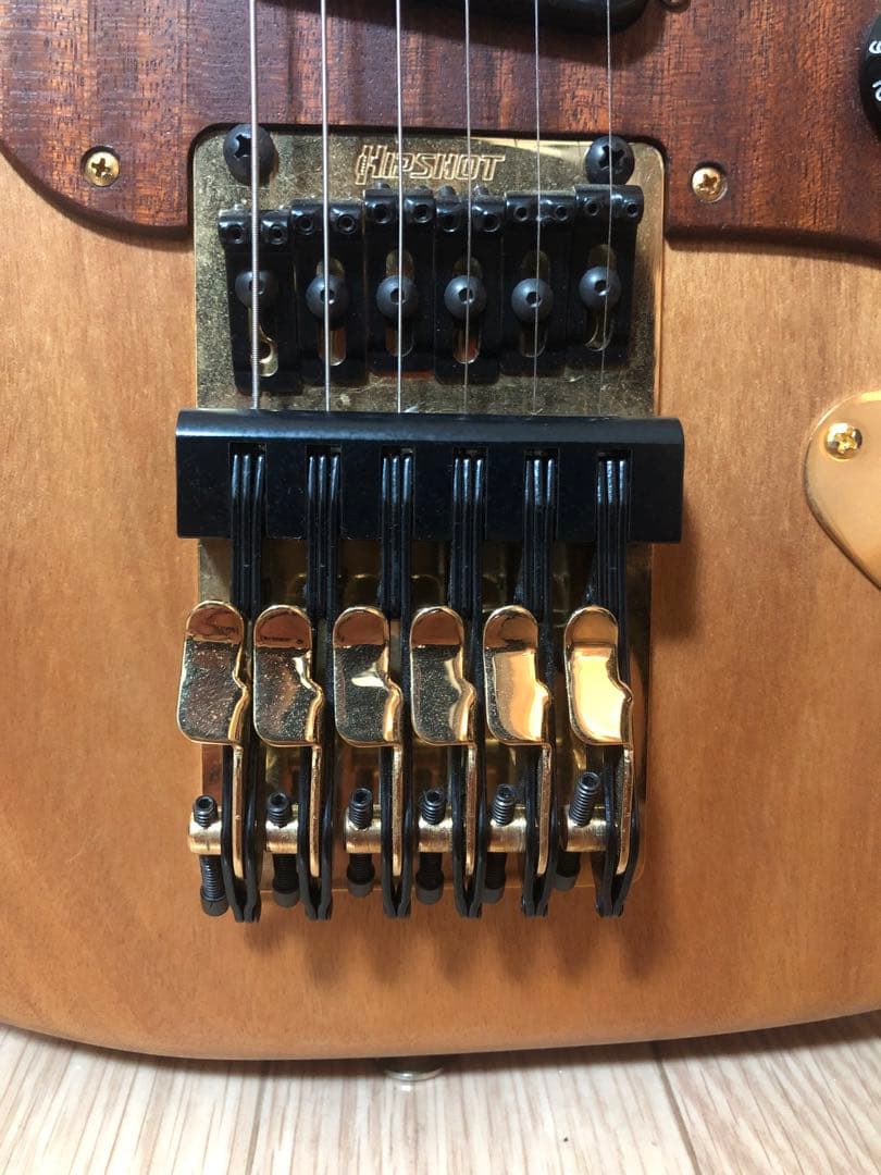 On Ott  Hipshot trilogyブリッジ搭載エレキギター