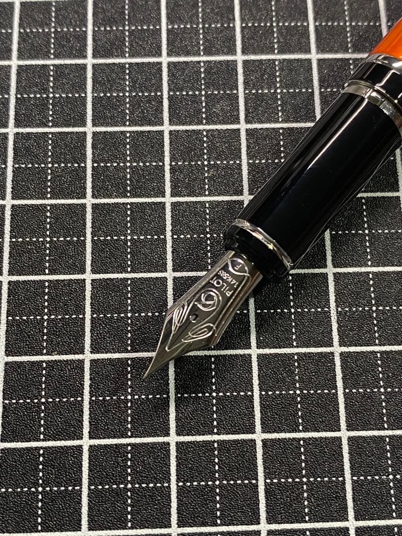 PILOT GRANCE 太陽-Sun 万年筆　字幅F