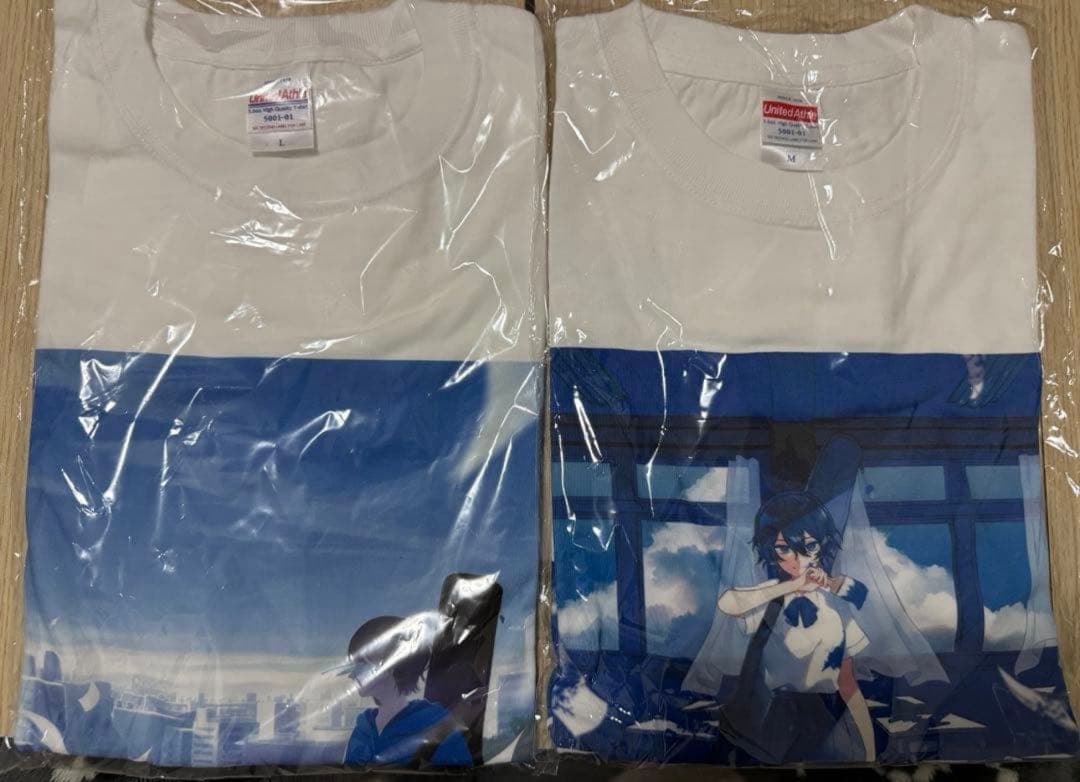 青い子 Tシャツ アクリルスタンド 直筆サイン入り色紙(2枚目は色紙裏面)