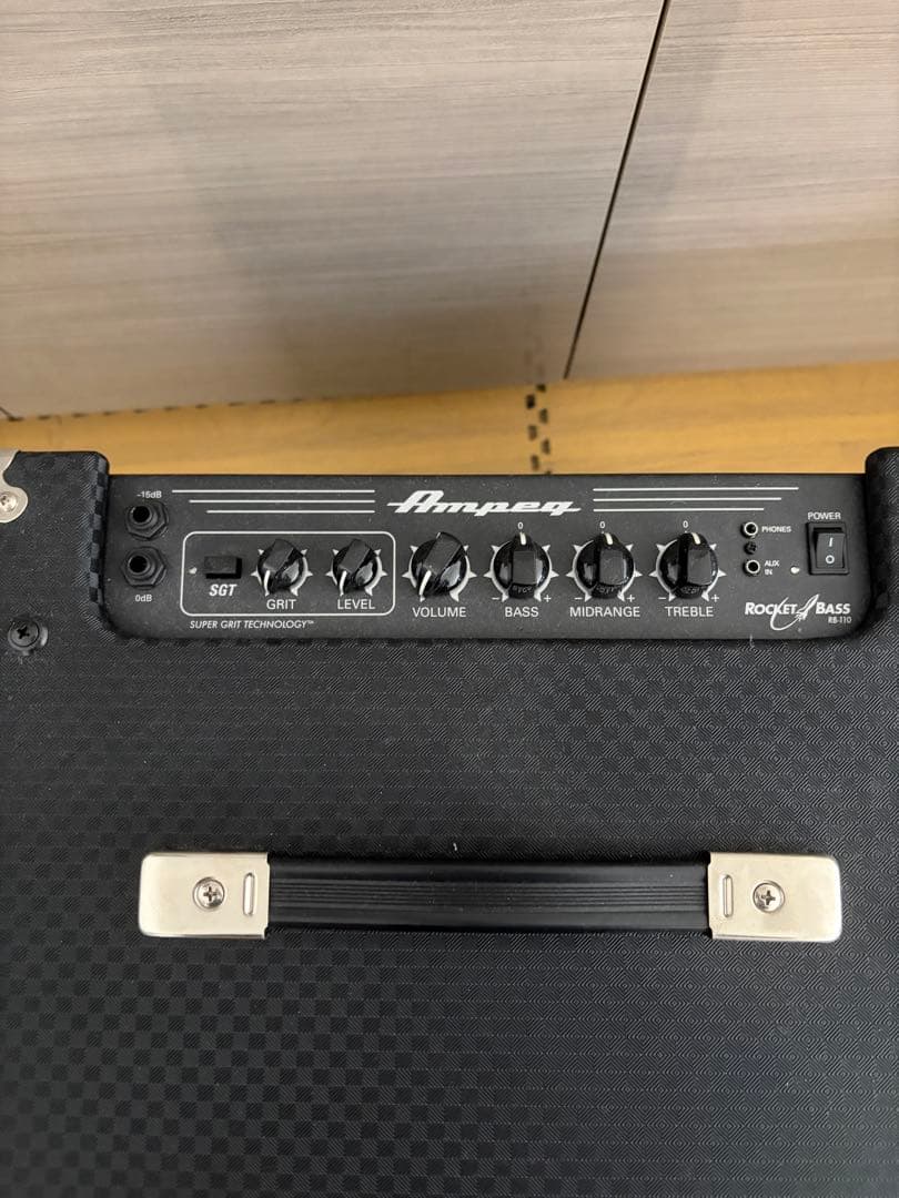 【ヨッシー様取り置き分美品】Ampeg