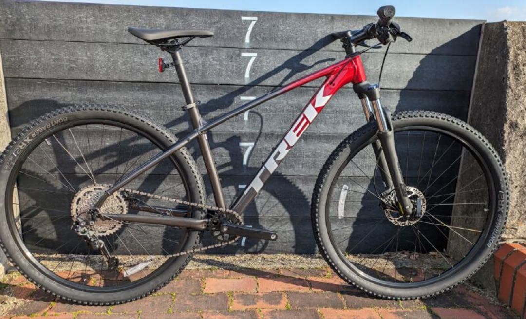 u*4様 T*o様 TREK マウンテンバイク 29インチ レッド/ブラックマー