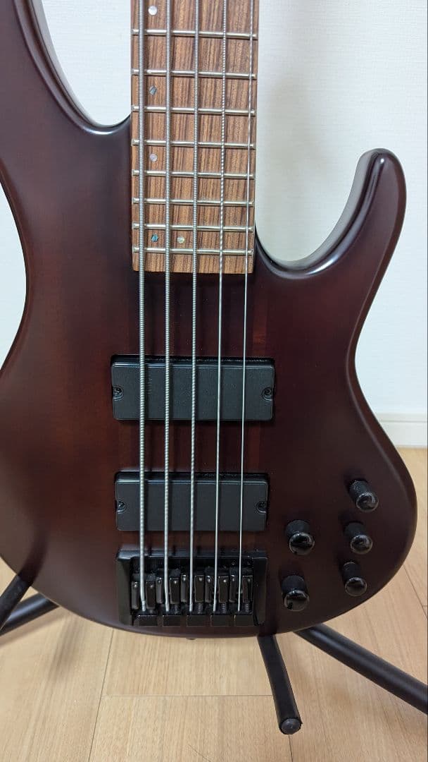 grassroots g-d5-80 5弦ベース 生産終了品