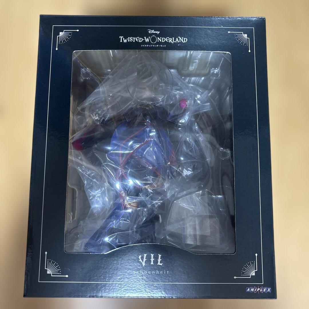 ツイステ　ヴィル　1/8スケールフィギュア　アニプレックス　缶バッジ　ポスカ付き