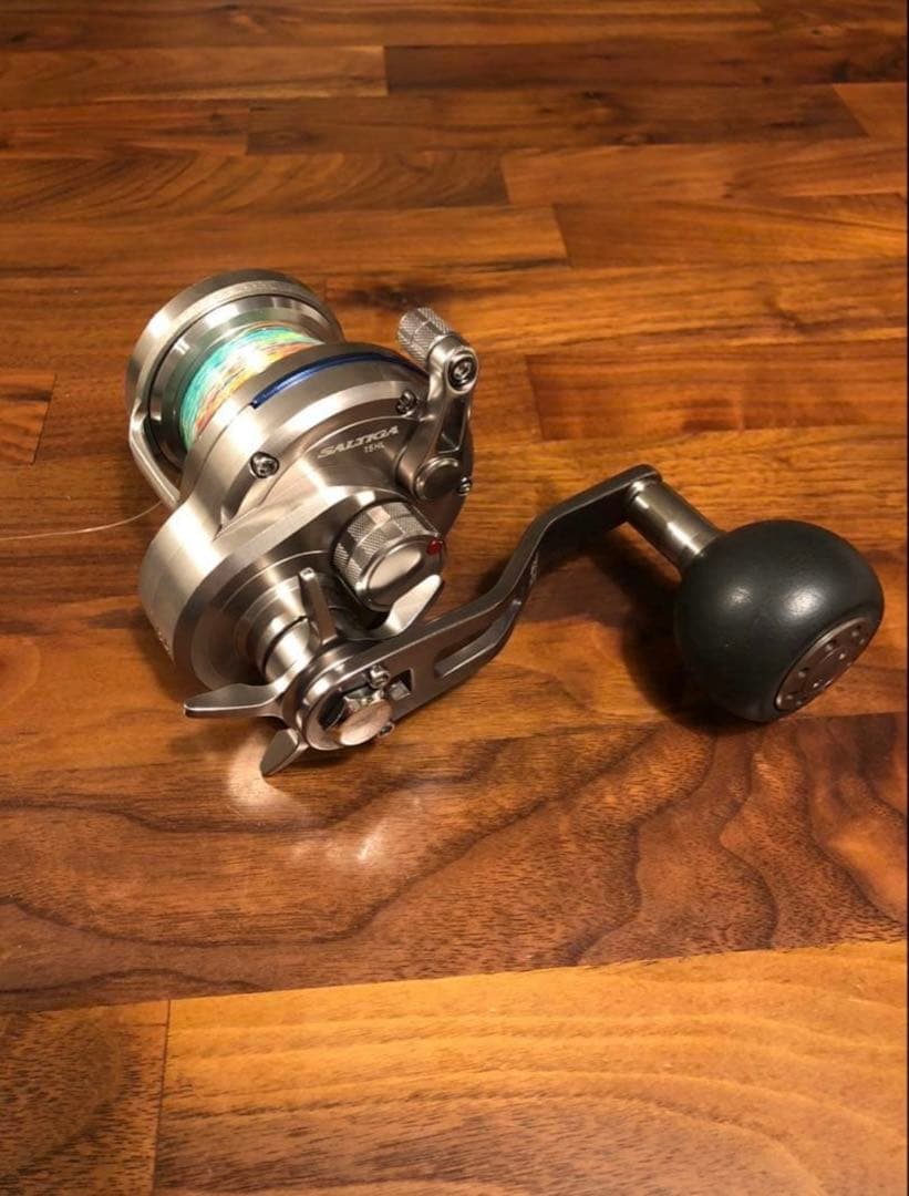 美品 ダイワ　ソルティガ15HL 左巻き (OH済み)