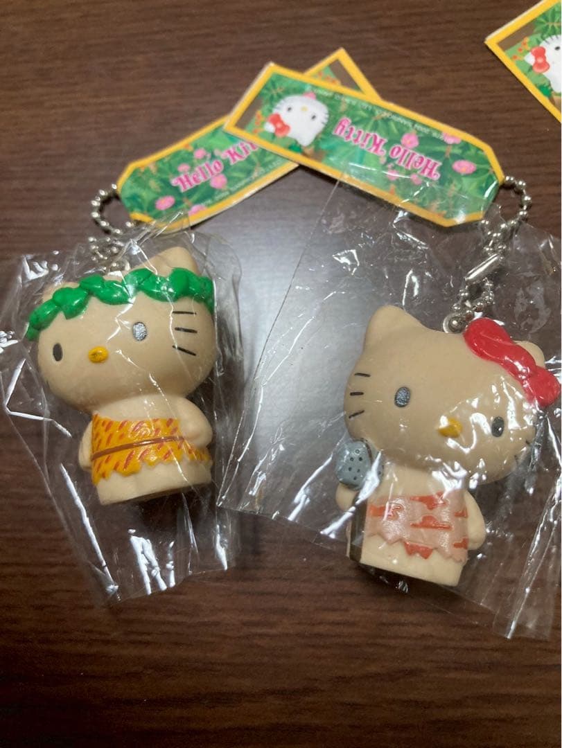 希少 激レア 新品 ご当地 ハローキティ 原始人 ソフビ ボールチェーン