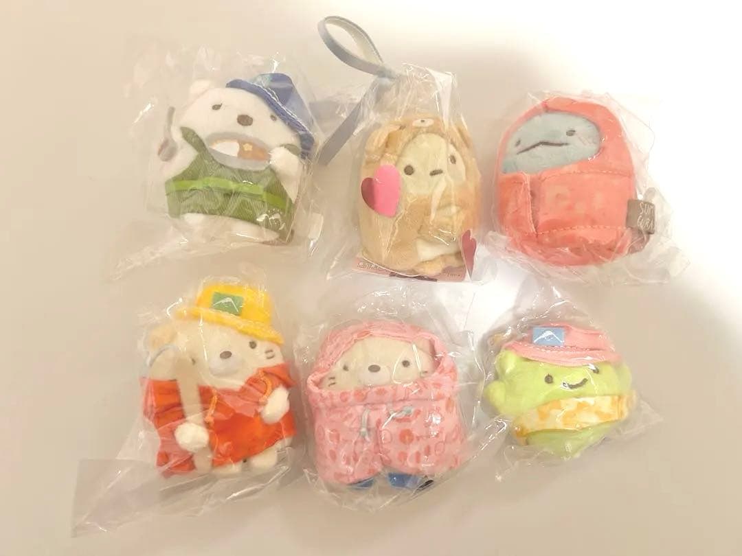 すみっことかわうそキャンプ　てのりぬいぐるみ