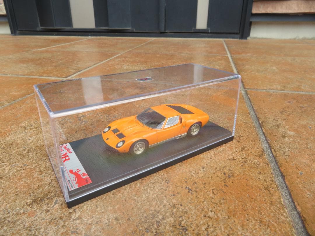 MR社製　1/43　ランボルギーニミウラSV