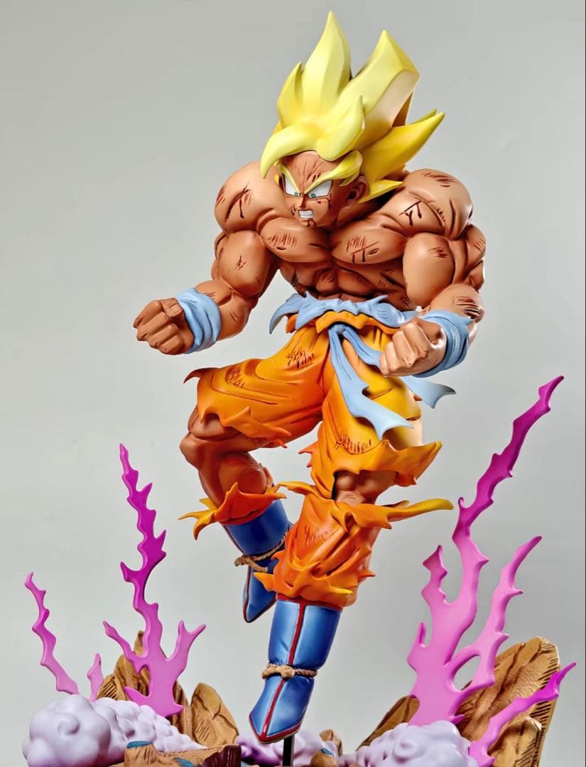 ドラゴンボールガレージキット　超サイヤ人 孫悟空　レジン スタチュー フィギュア