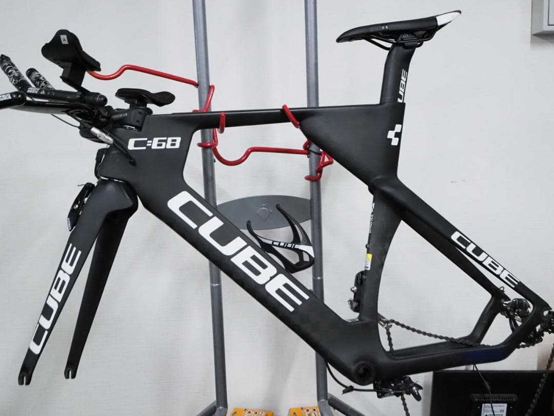 トライアスロンバイク CUBE C:68 AERIUM Di2 TTバイク