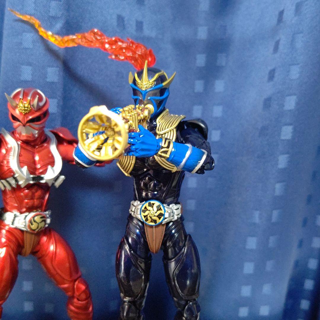 エスエイチフィギュアーツ 仮面ライダー 響鬼　真骨彫製法　5体セット