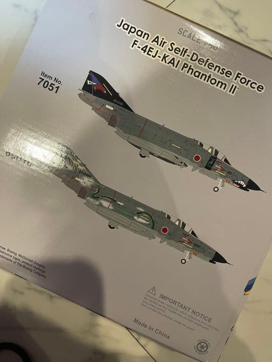 ファントム　F4