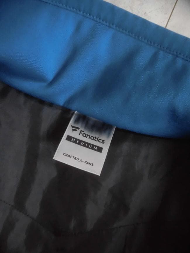 北海道日本ハムファイターズ 2023 オンフィールド グランドジャケット M