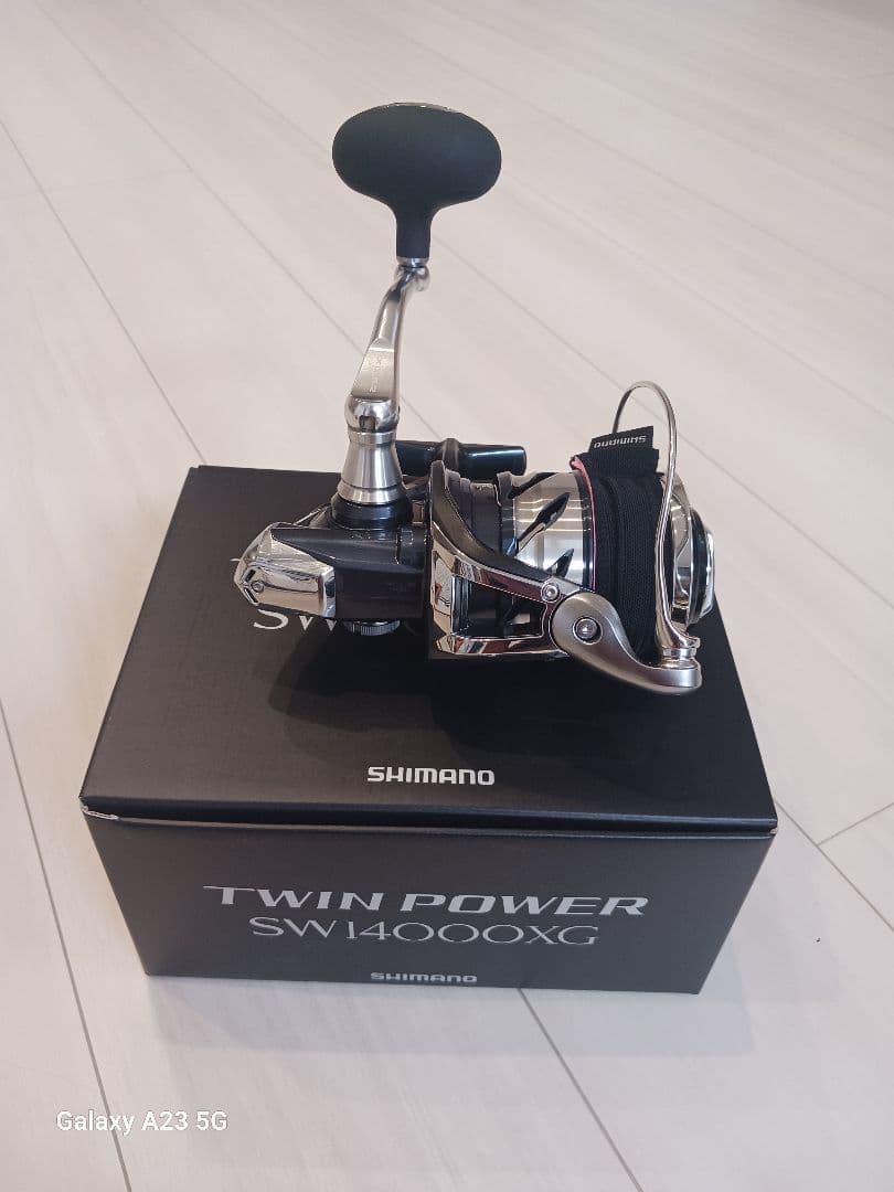 【値下げ中】 TWIN POWER SW14000XG スピニングリール
