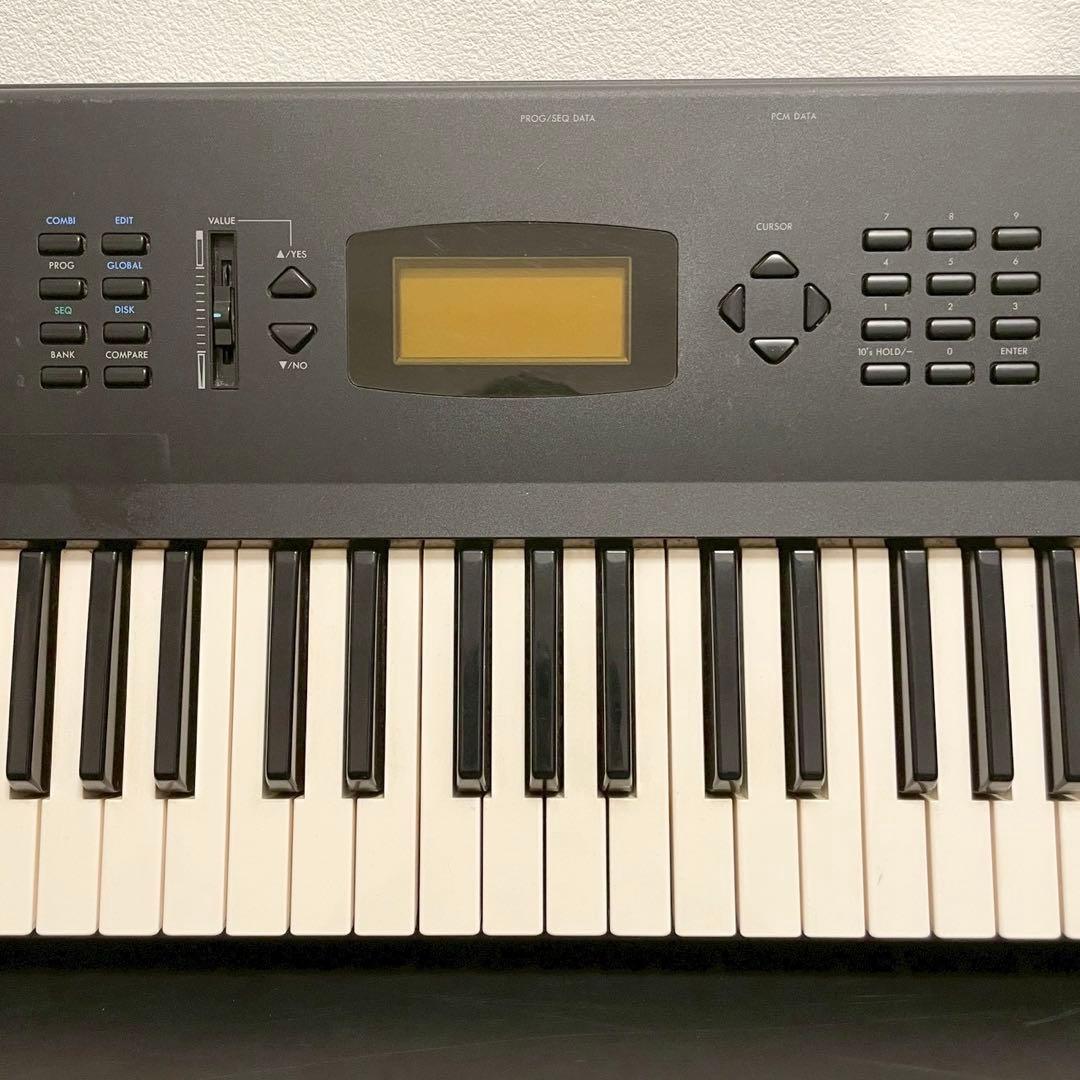 KORG コルグ シンセサイザー 61鍵 X3 100V ジャンク