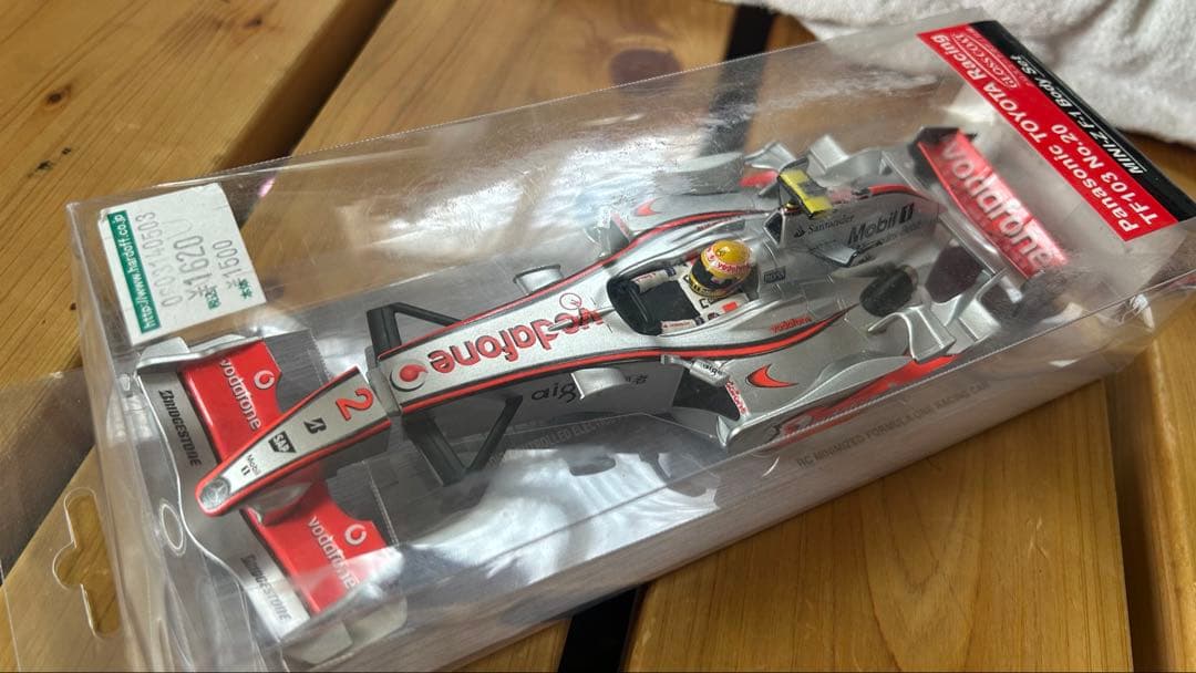 京商Mini-Z マクラーレン・メルセデスMP4/22 L.ハミルトン