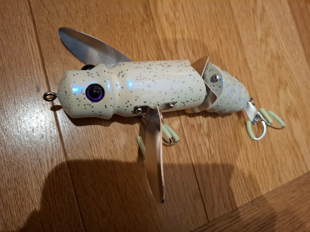 t's工房　マグナムクローラーインブレード羽根物ルアー