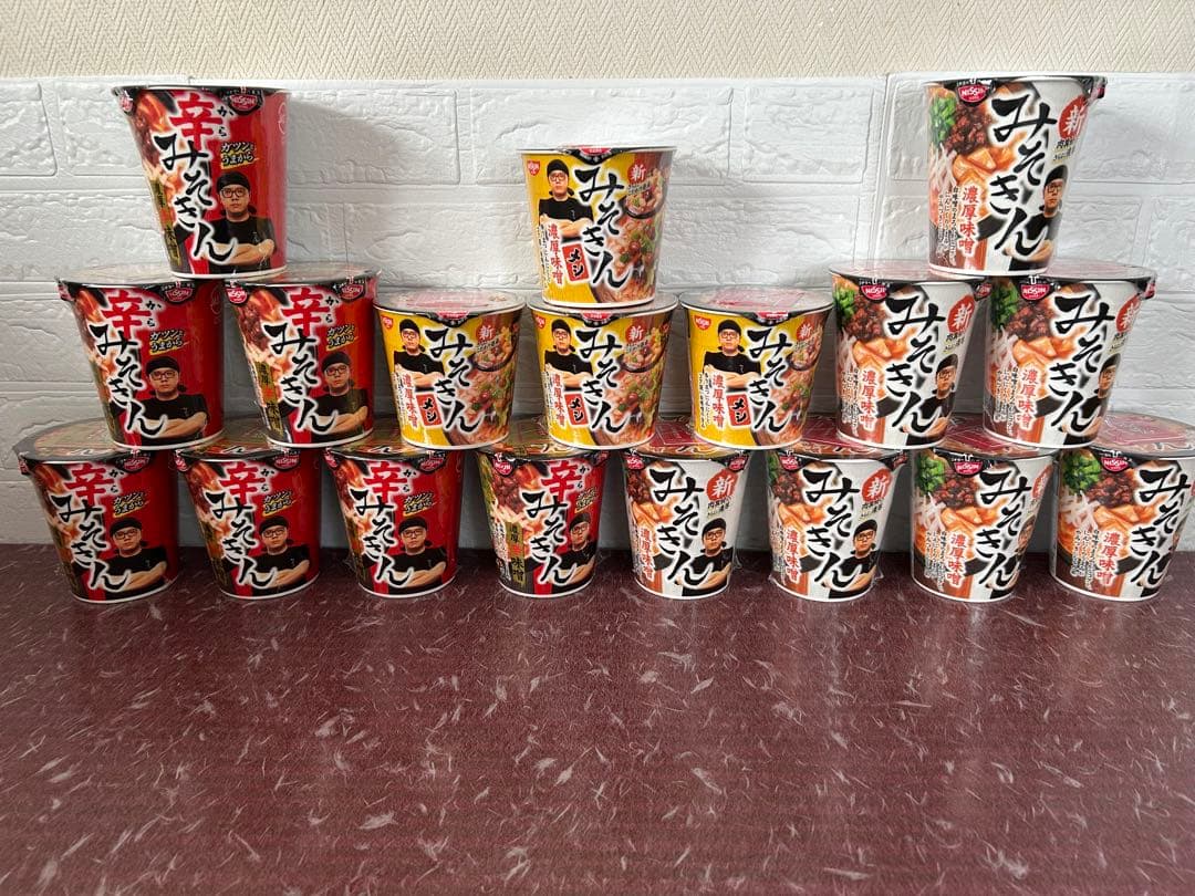 辛みそきん7個、新みそきん7個、新みそきんメシ4個、合計18個！