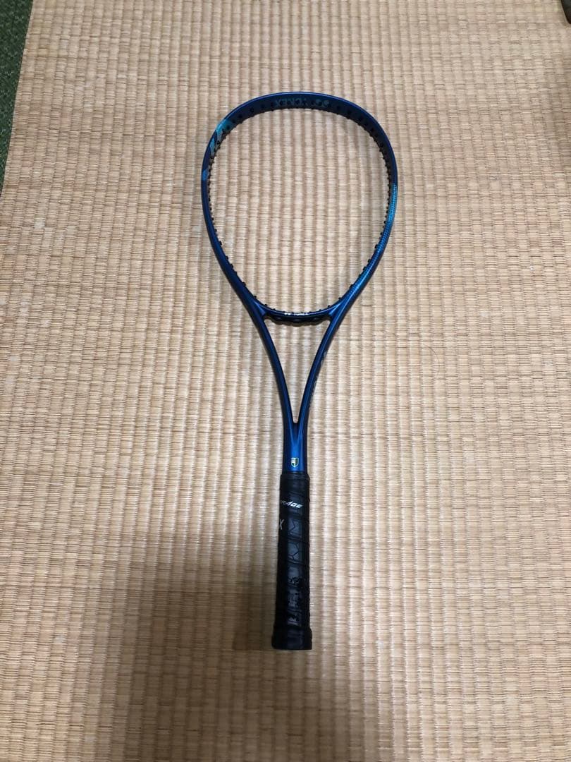 軟式テニスラケット ヨネックス　ボルトレイジ５V