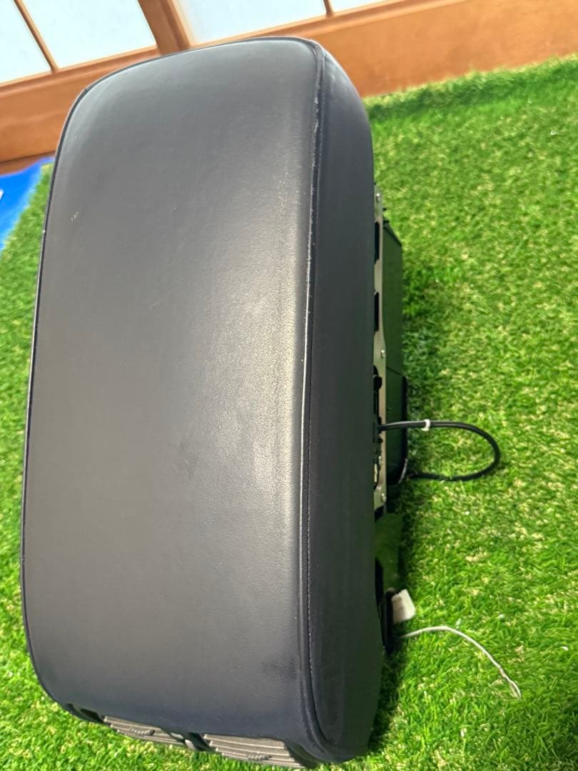 トヨタ　セルシオ　UCF30 31 純正センターコンソール　ブラック　中古品