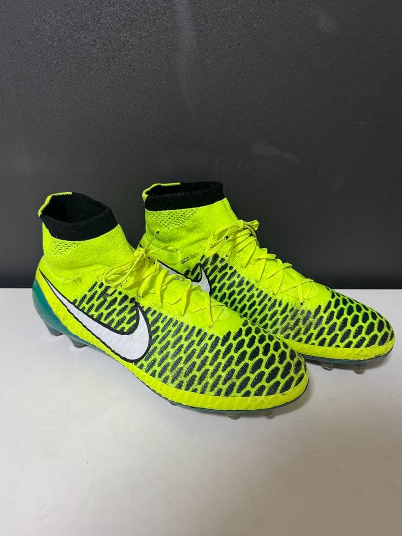 27.5cm NIKE スパイク 初代マジスタオブラ FG ボルトイエロー