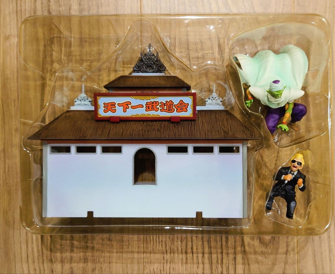 【新品】ドラゴンボール 天下一武道会 ジオラマセット【未使用】+特製看板