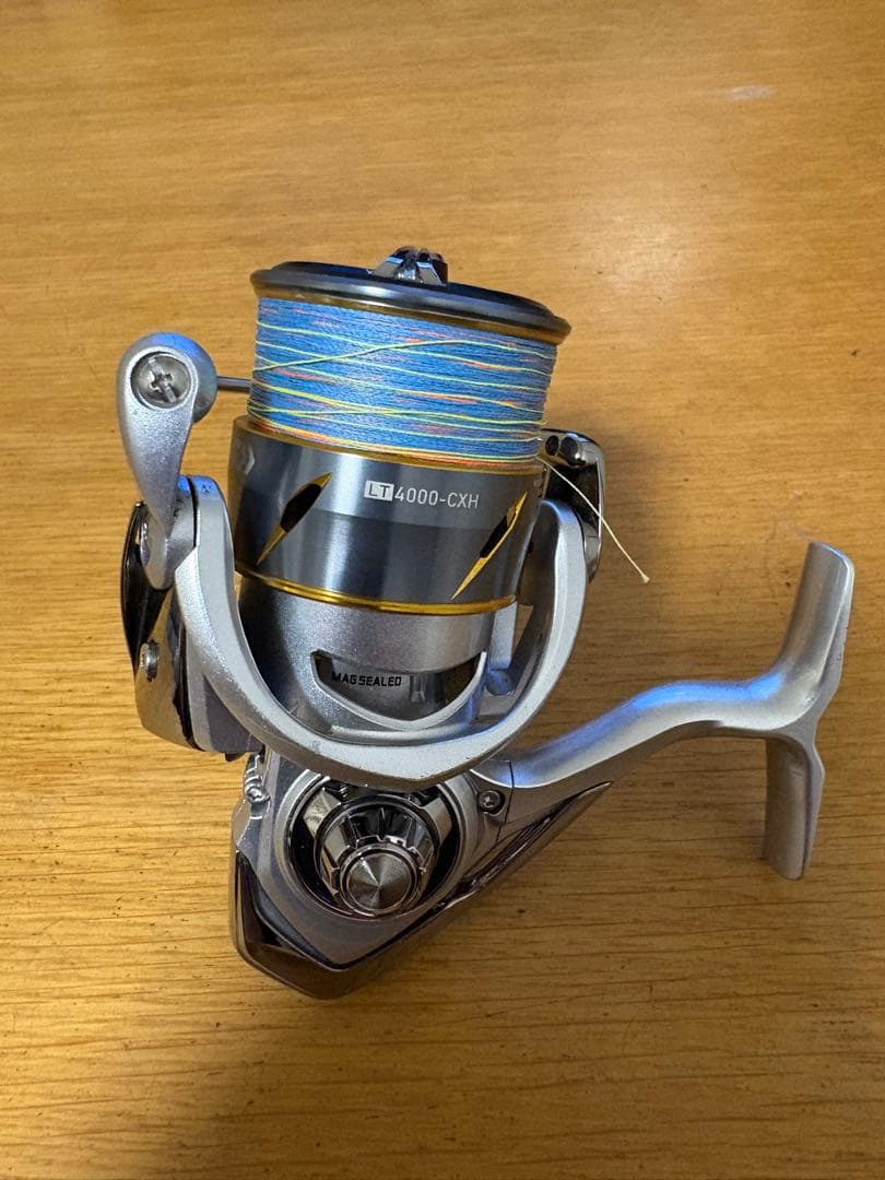 DAIWA 21フリームスLT4000-CXH スピニングリール