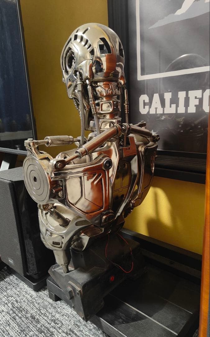 スタチュー 特注製作品 　ターミネーター　特大　フィギュア　アメコミ　ゴジラ